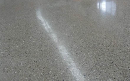 金剛砂超耐磨地坪為什么越來越多的工廠會采用