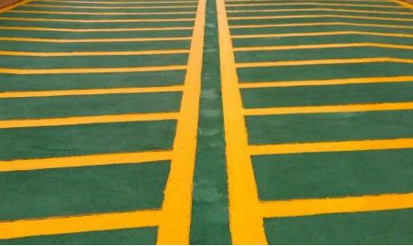 地下車庫(kù)止滑坡道地坪施工